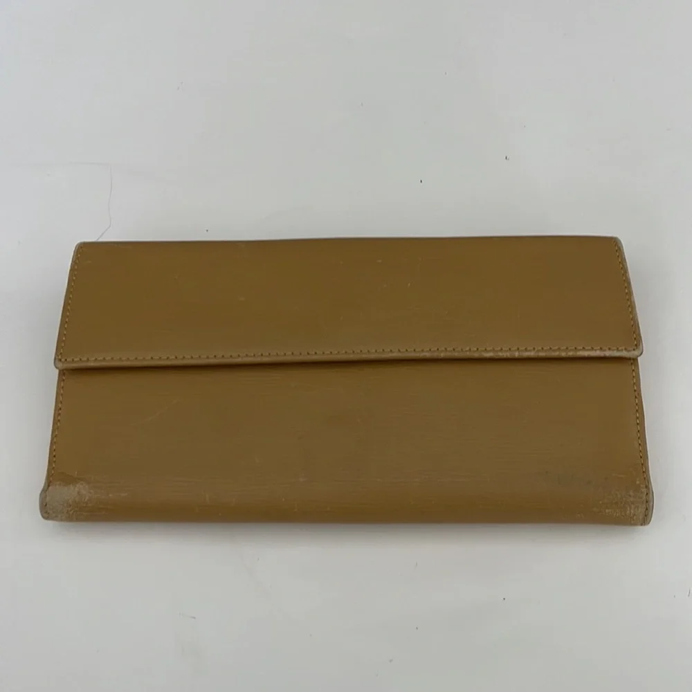 Gucci Authentic Leather Wallet